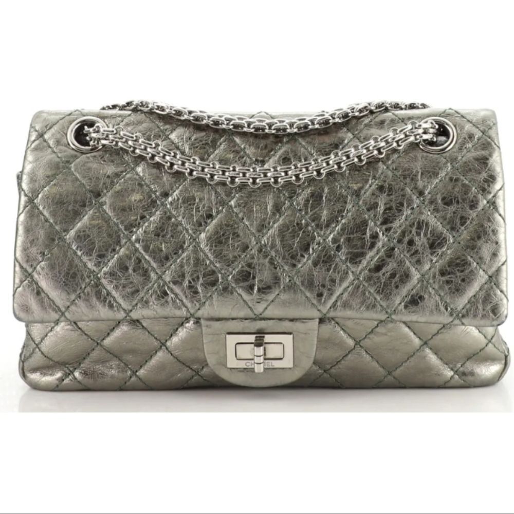 CHANEL Reissue Flap Bag Quilted Metallic Aged Calfskin 2.55